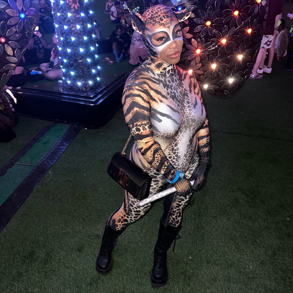 Full leopard bodysuit Costume size M
